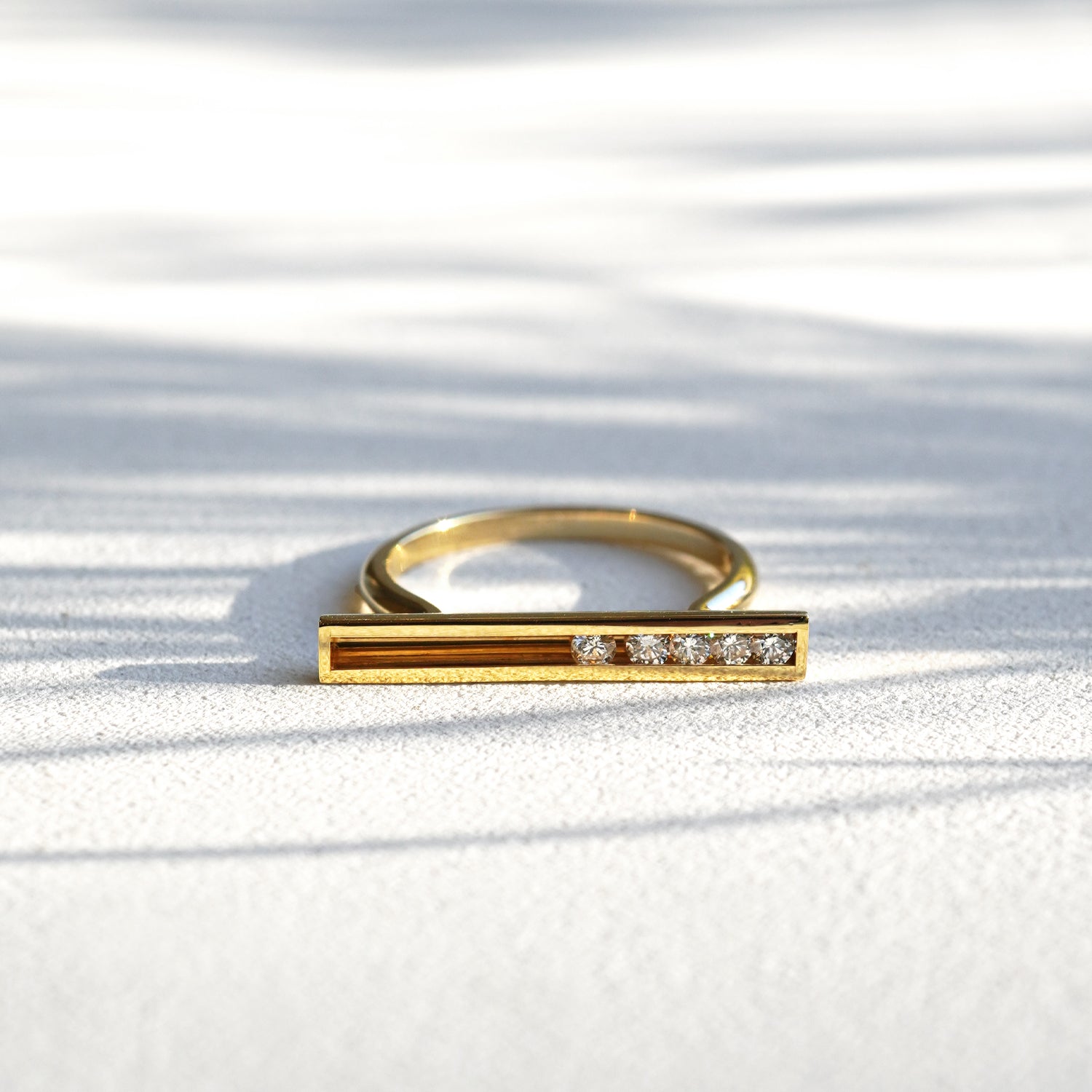 MOVING RING L