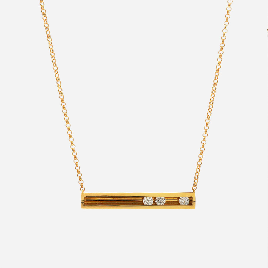 MOVING NECKLACE