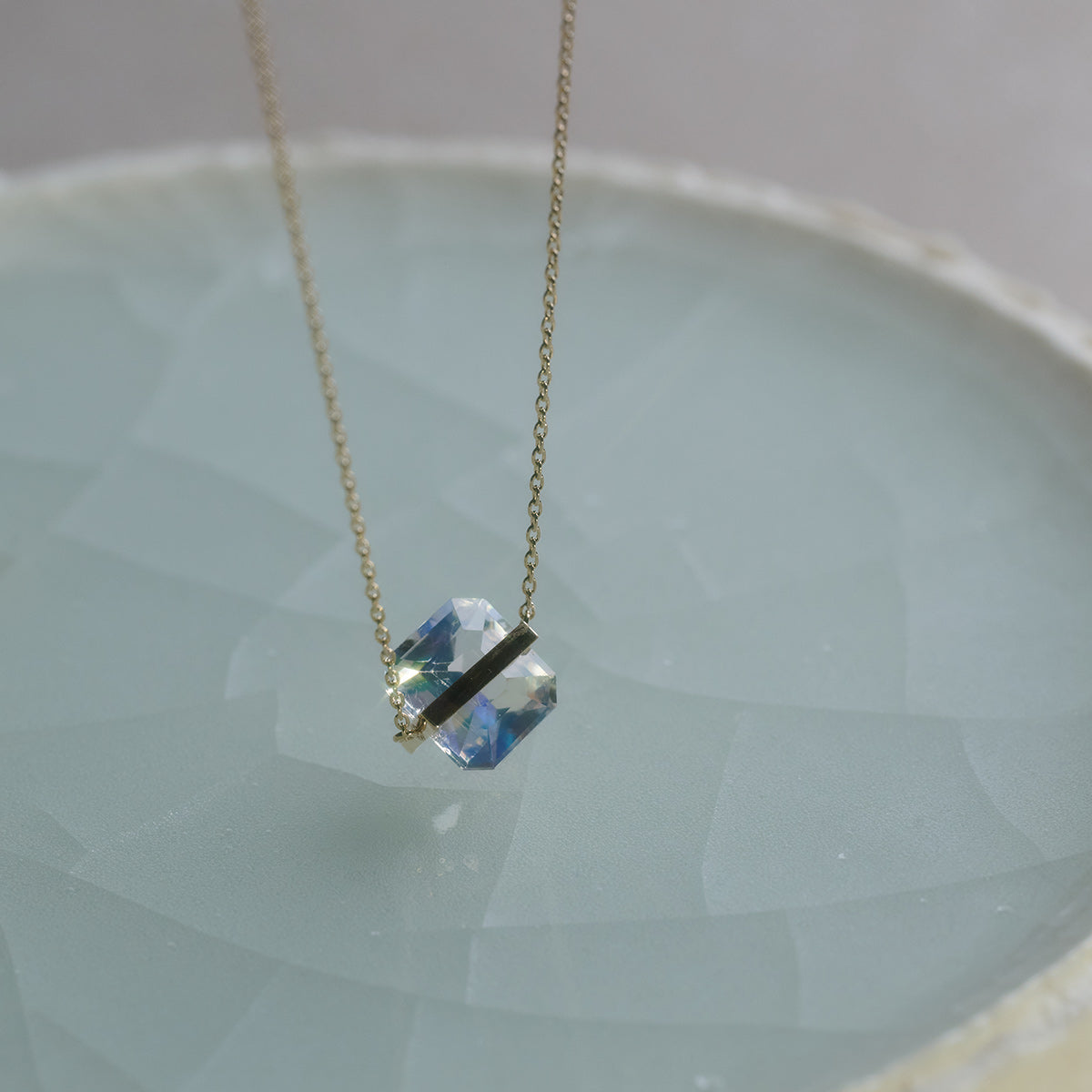 BAND NECKLACE MOONSTONE #4015