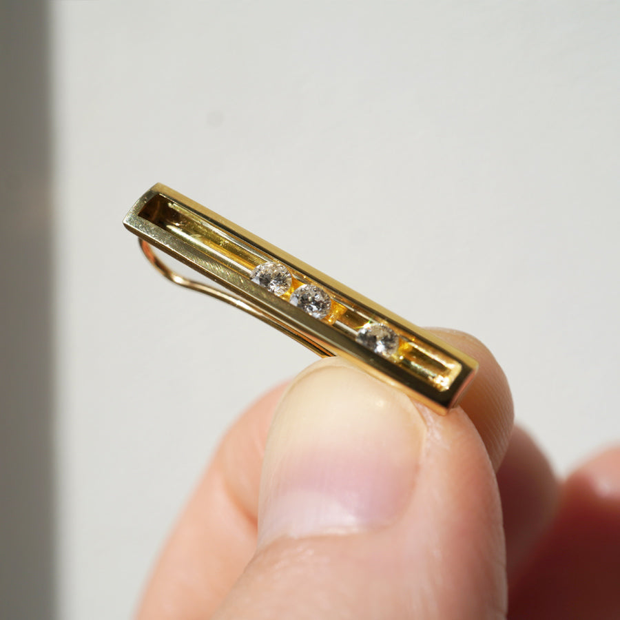 MOVING EARRING L