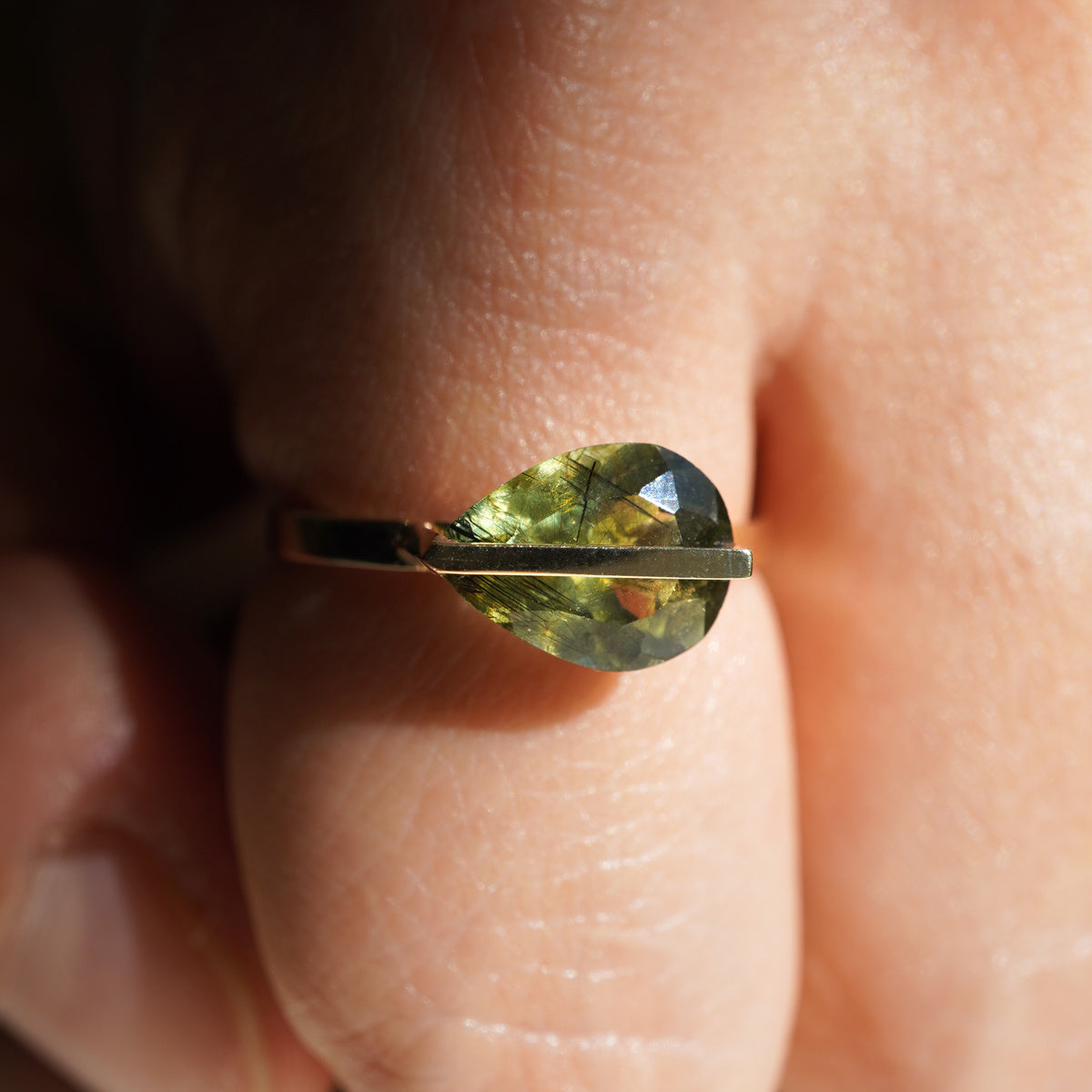 BAND RING RUTIL PERIDOT#4003