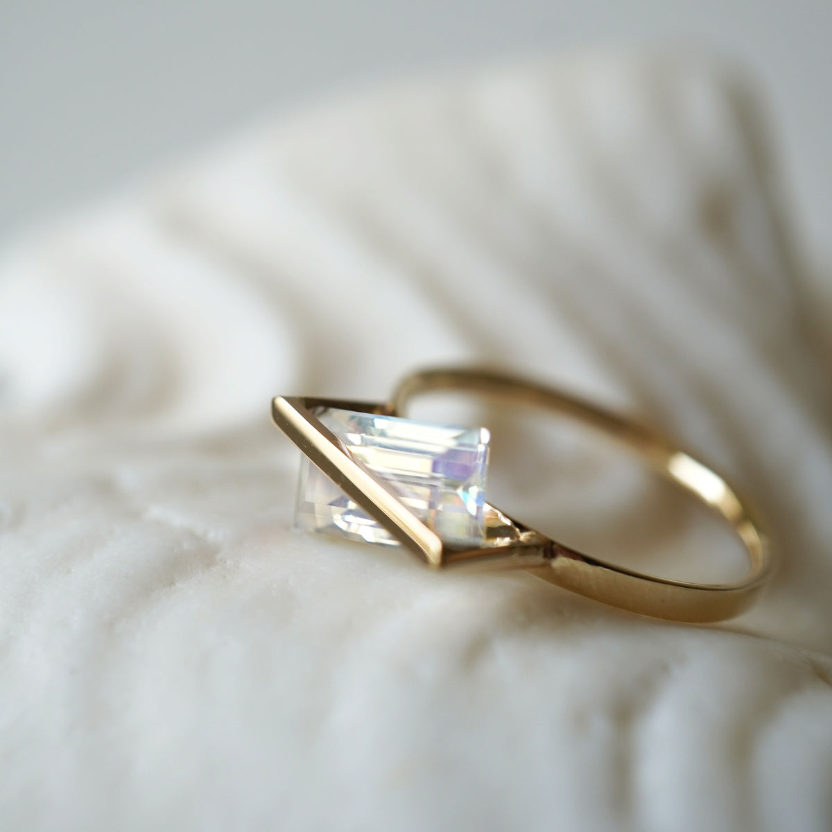 BAND RING RAINBOW MOONSTONE#4243
