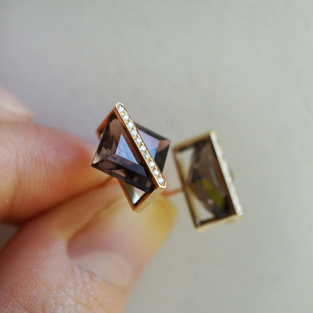 BAND EARRINGS SMOKY QUARTZ +DIAMOND #4264