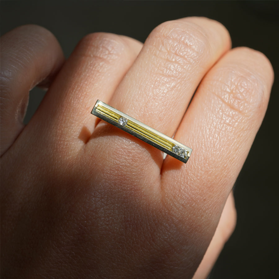 MOVING RING L