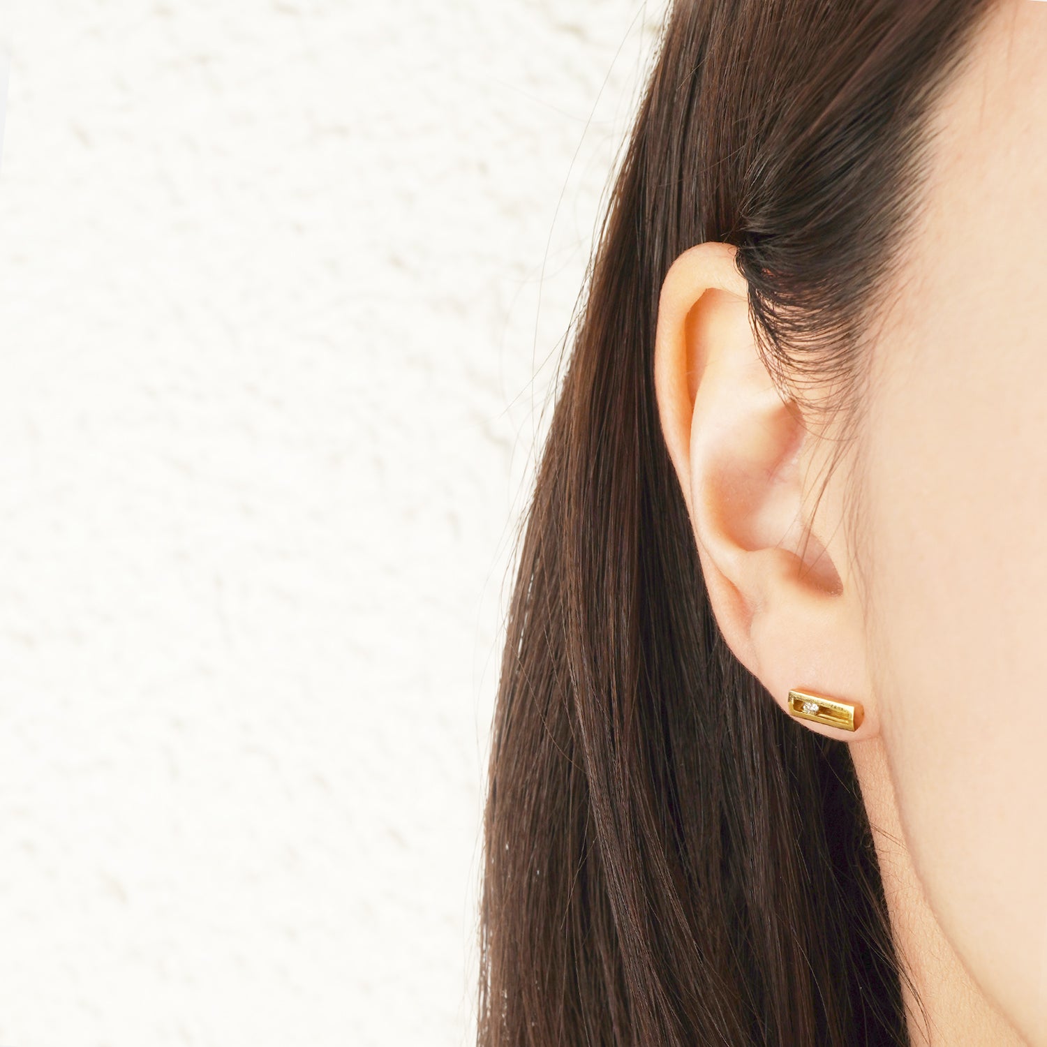 MOVING EARRING S