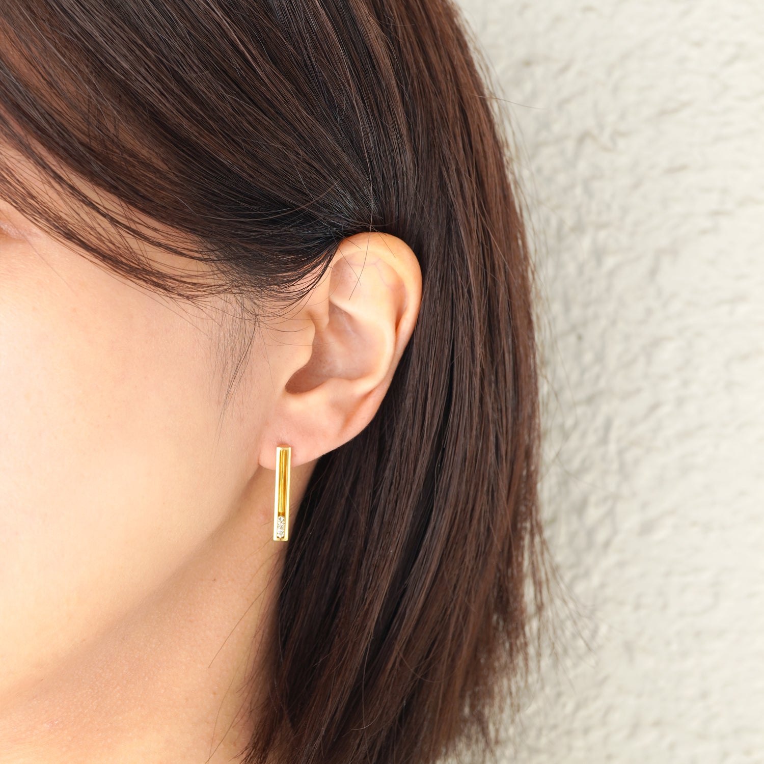 MOVING EARRING L