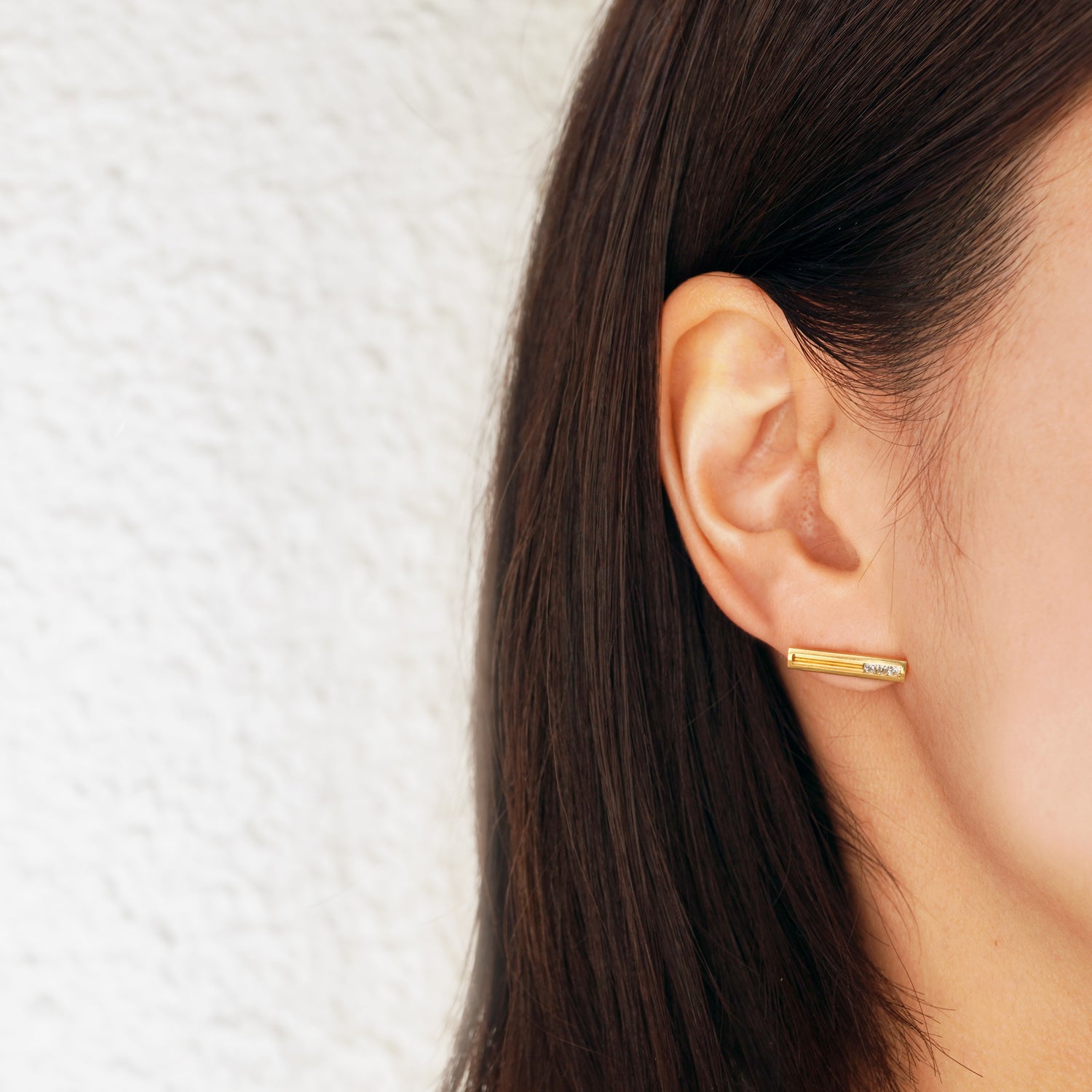 MOVING EARRING M