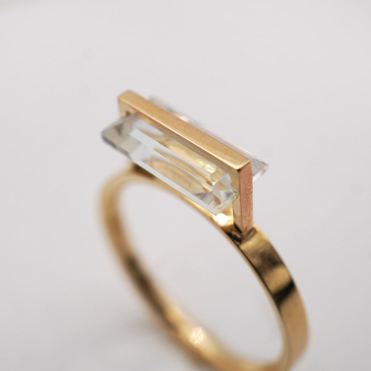 BAND RING RAINBOW MOONSTONE #4313