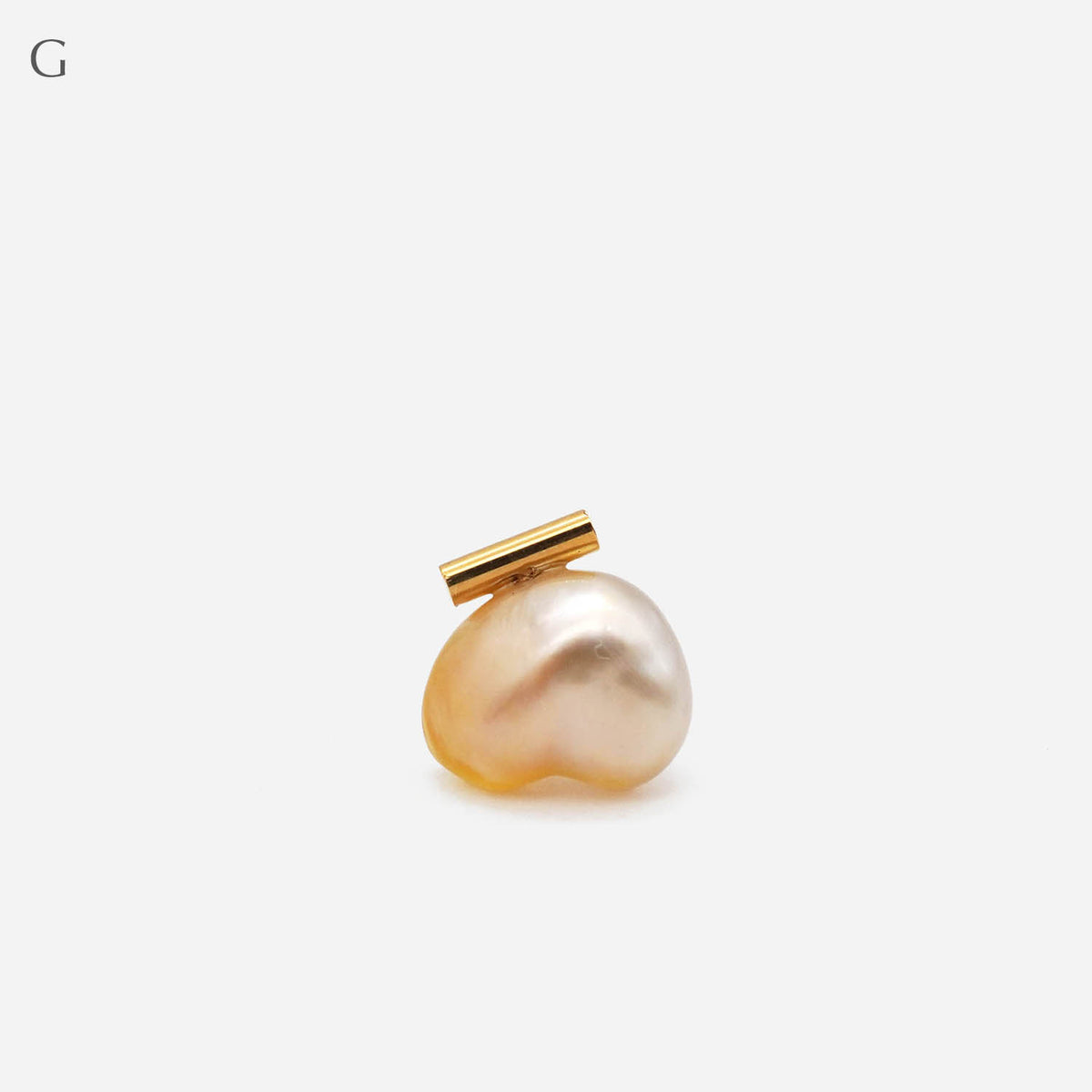 BAROQUE PEARL EARRING M