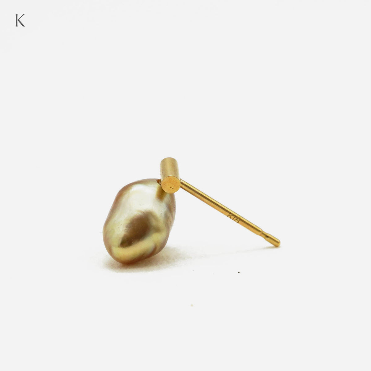 BAROQUE PEARL EARRING M