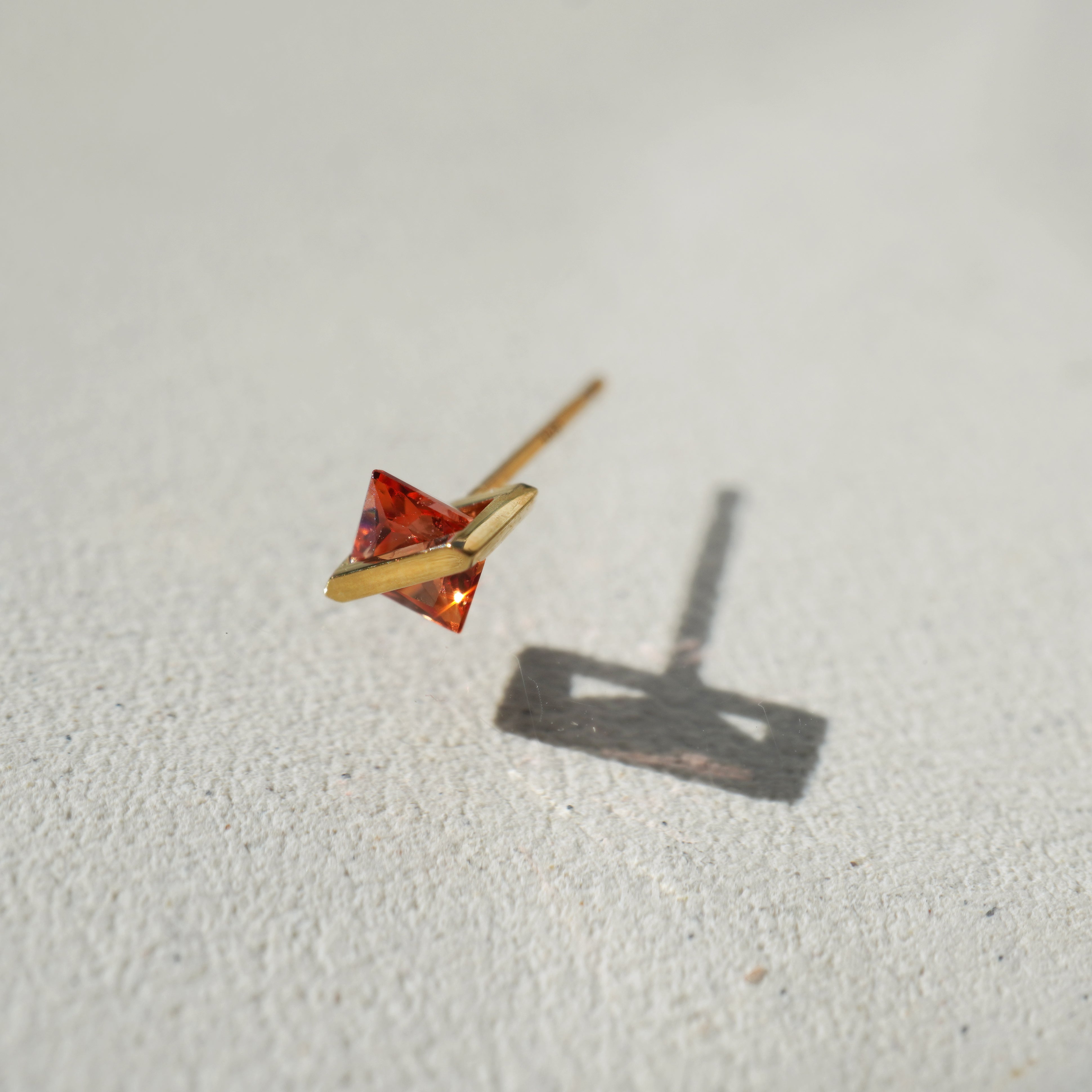 BAND SINGLE EARRING SAPPHIRE #3287