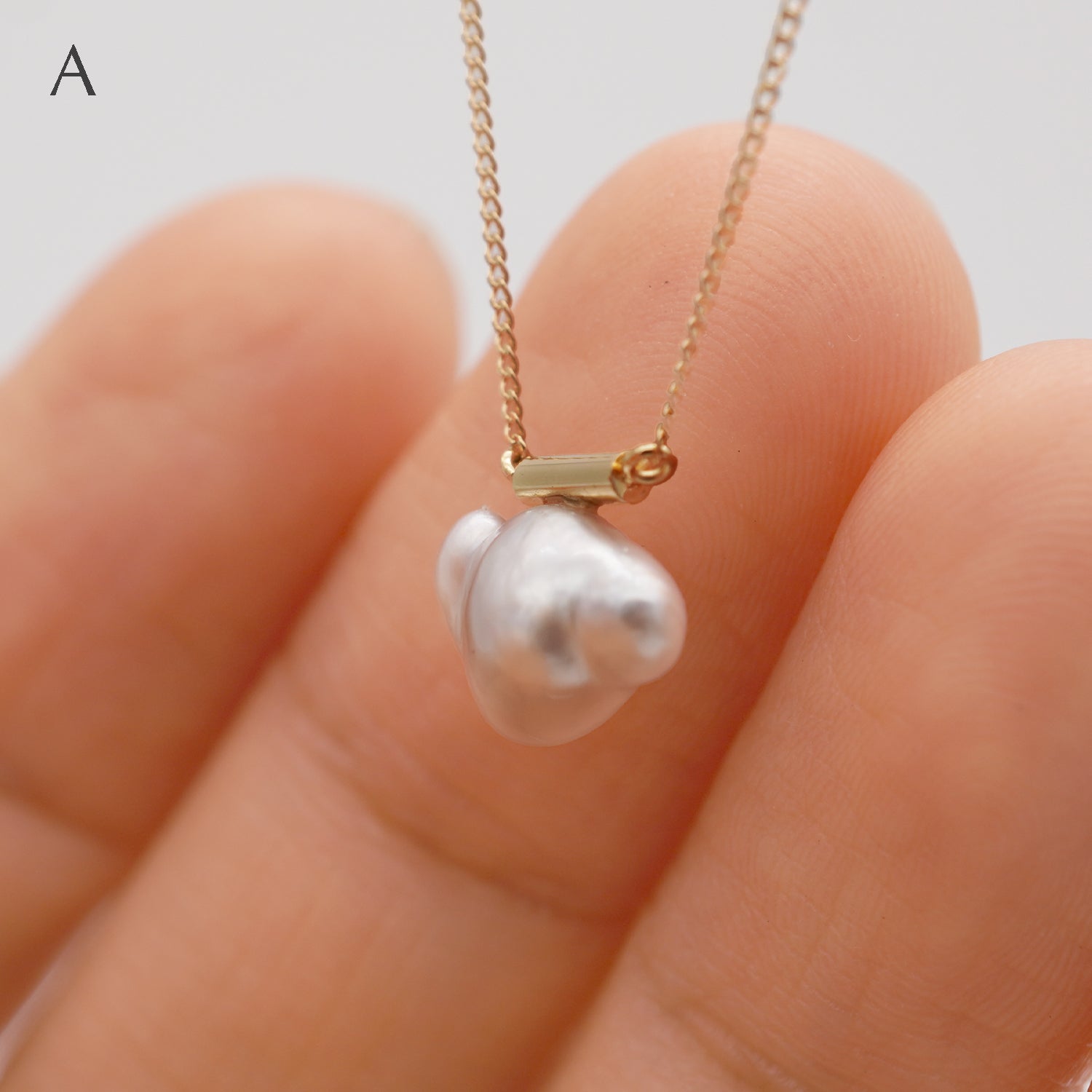 BAROQUE PEARL NECKLACE M