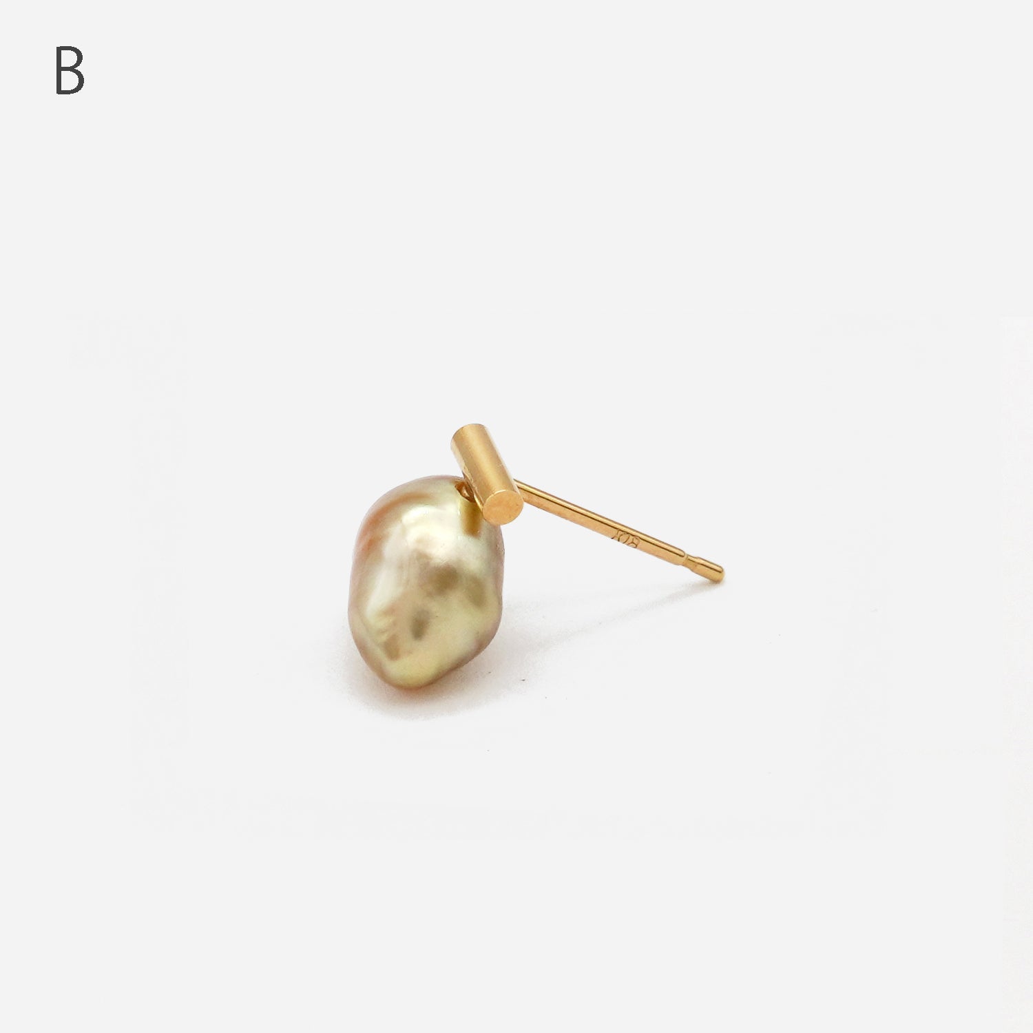 BAROQUE PEARL EARRING M