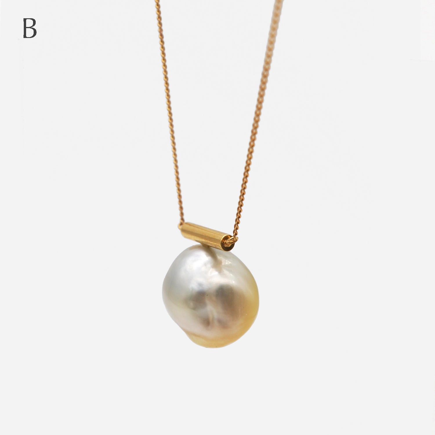 BAROQUE PEARL NECKLACE L