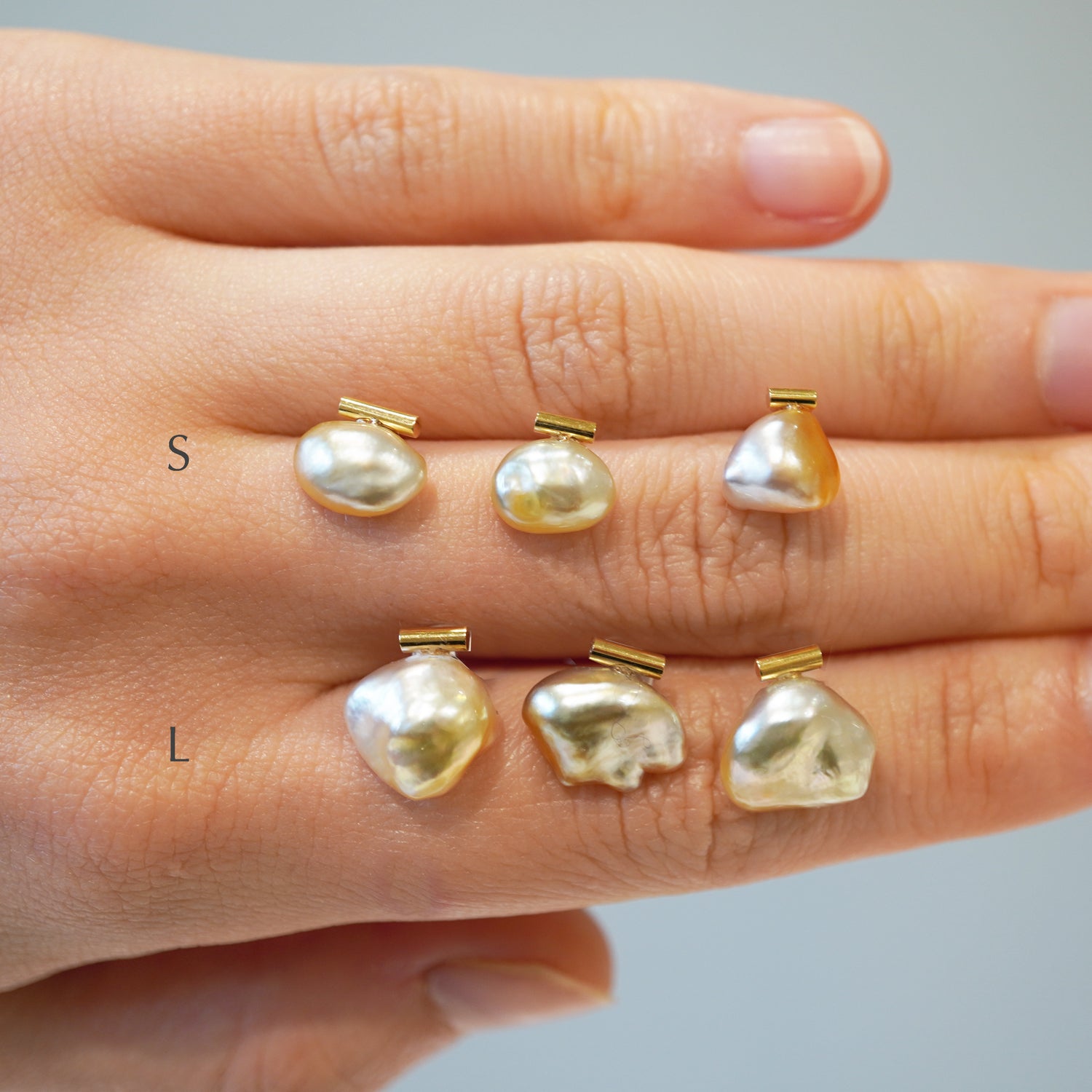 BAROQUE PEARL EARRING L