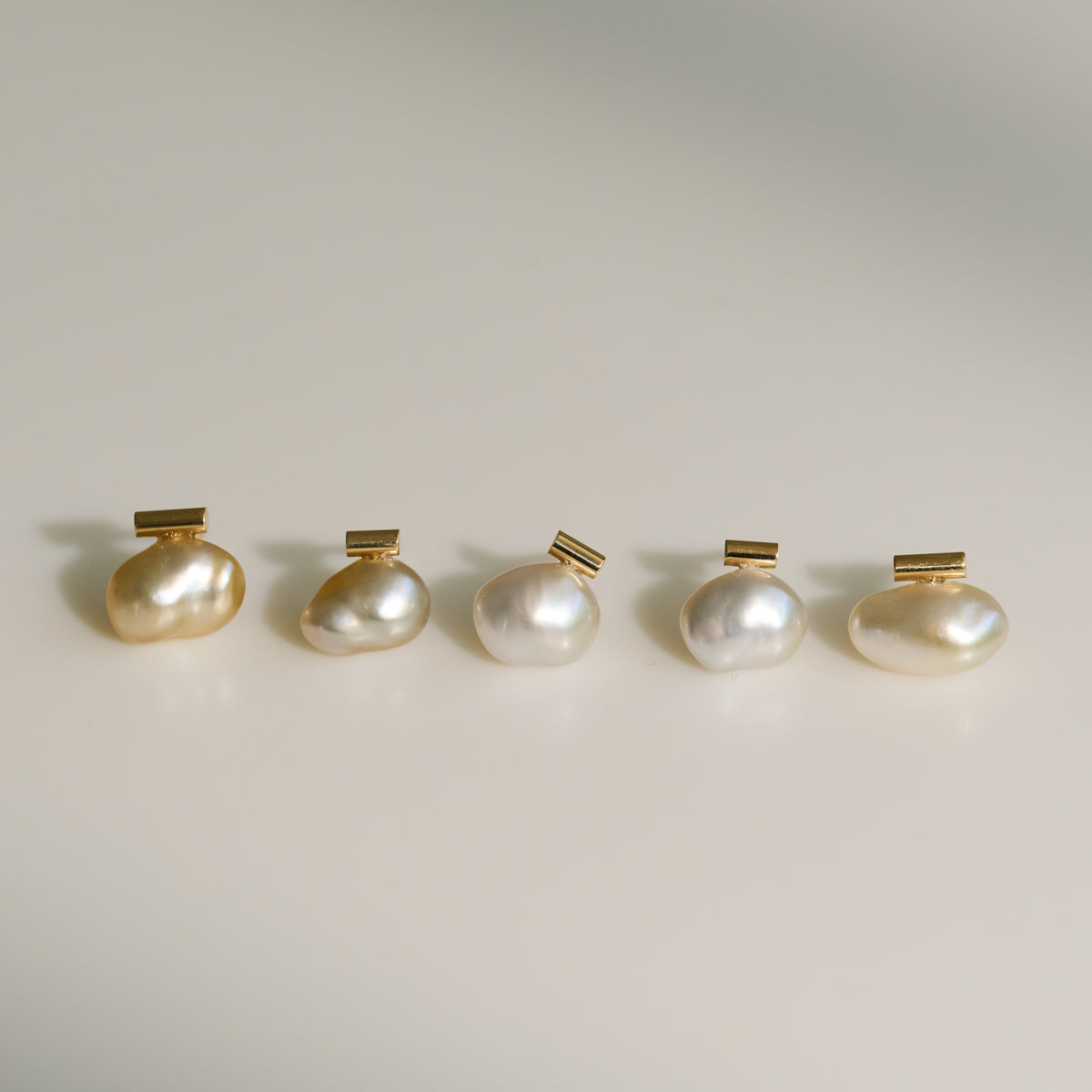 BAROQUE PEARL EARRING S