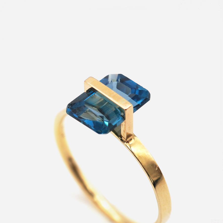 BAND RING BLUE TOPAZ#3991