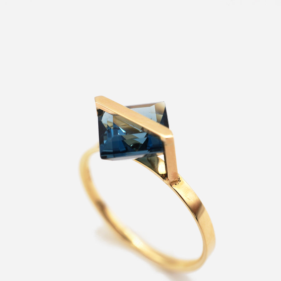 BAND RING BLUE TOPAZ#4125