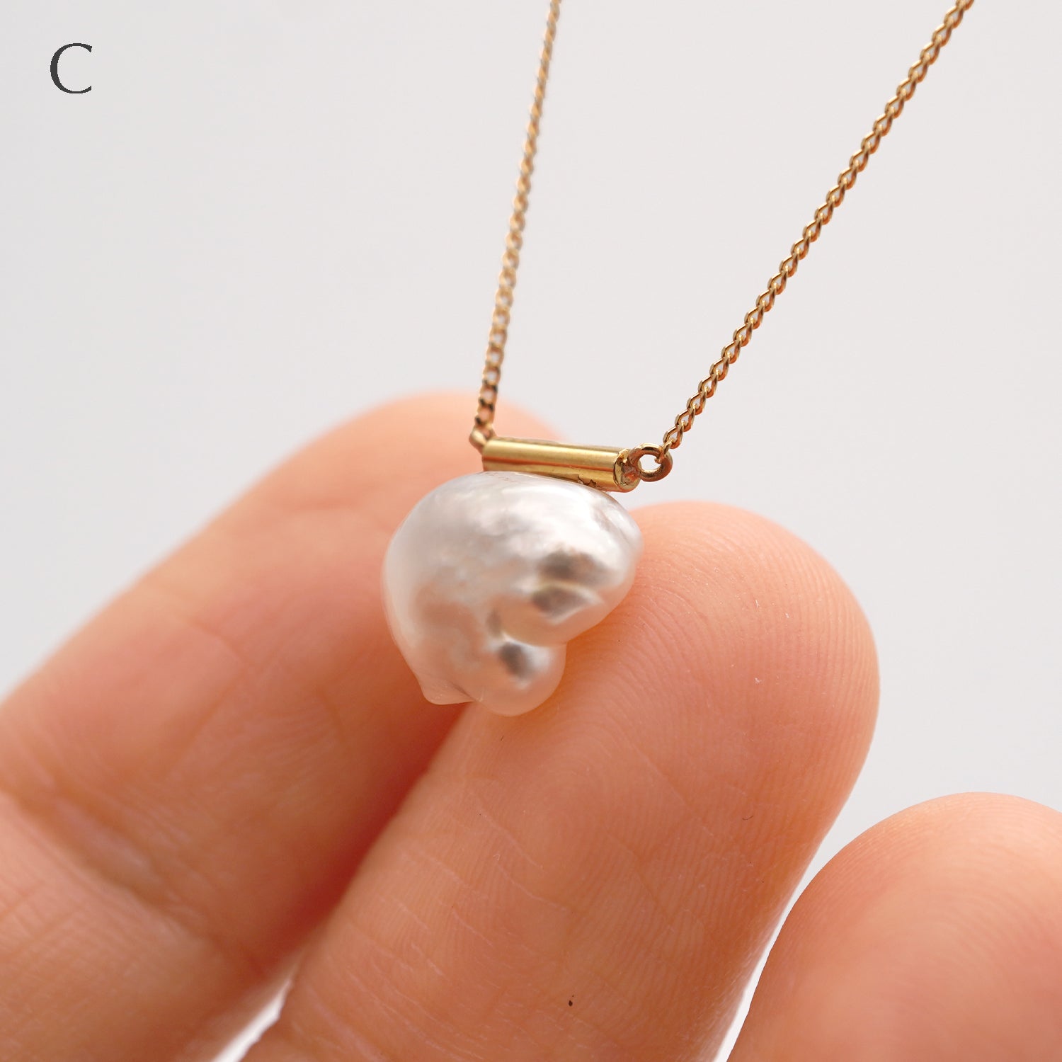 BAROQUE PEARL NECKLACE M