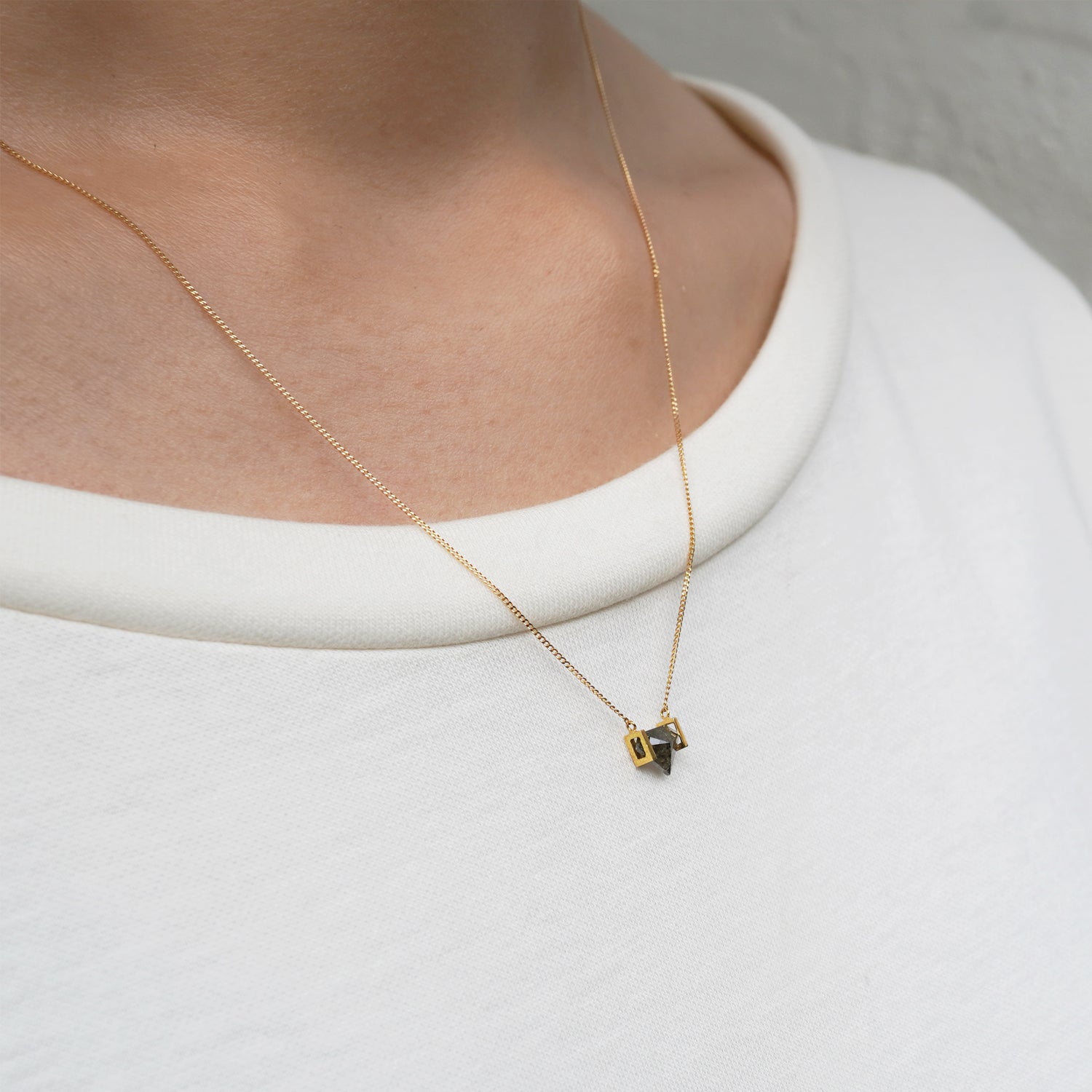 NATURAL DIAMOND NECKLACE #3018