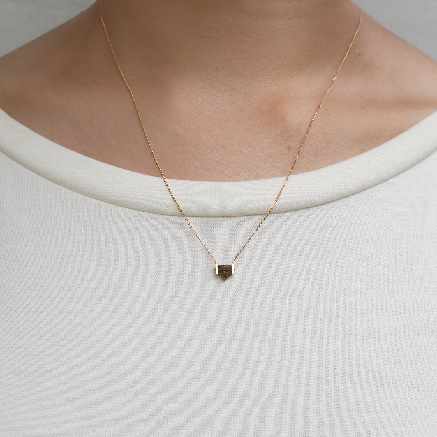 NATURAL DIAMOND NECKLACE #3018