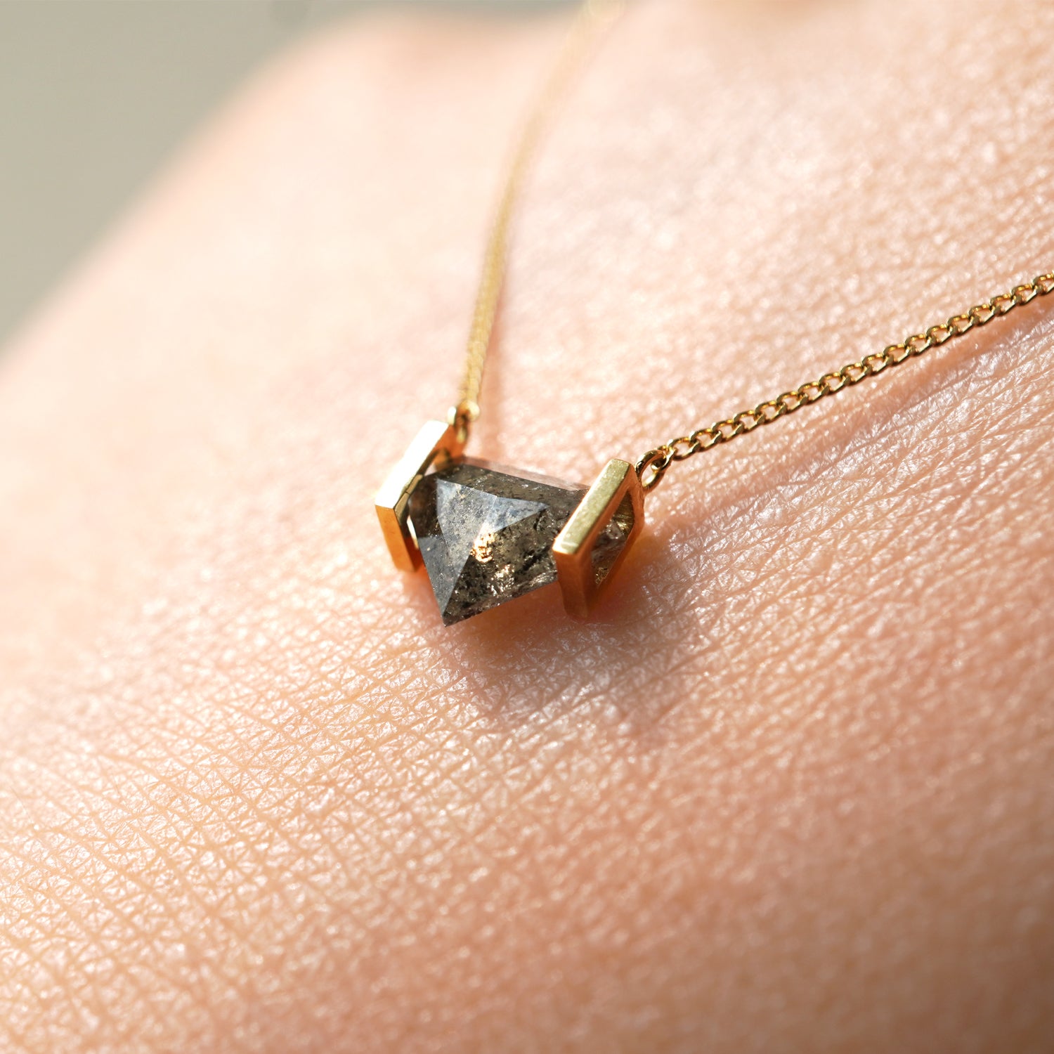 NATURAL DIAMOND NECKLACE #3018