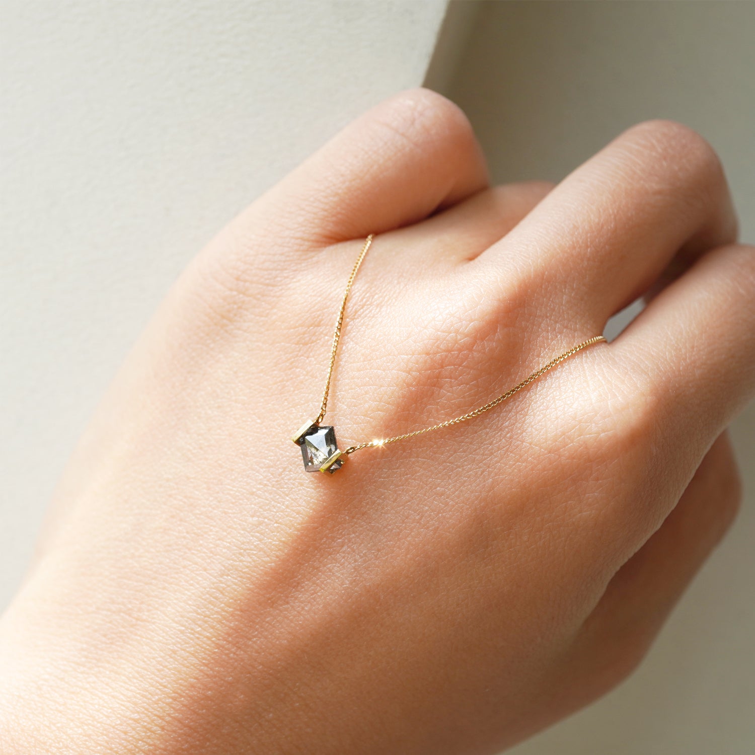 NATURAL DIAMOND NECKLACE #3119