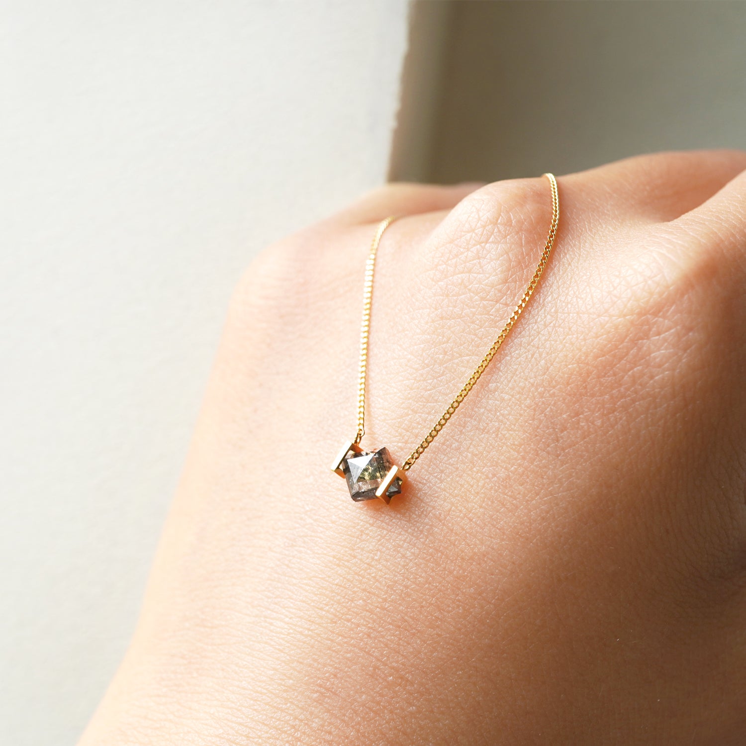 NATURAL DIAMOND NECKLACE #2831
