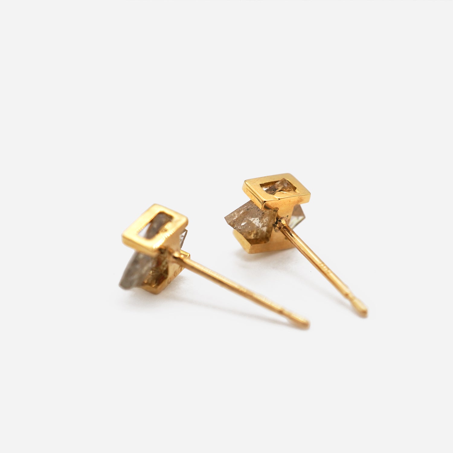 NATURAL DIAMOND EARRING #3102