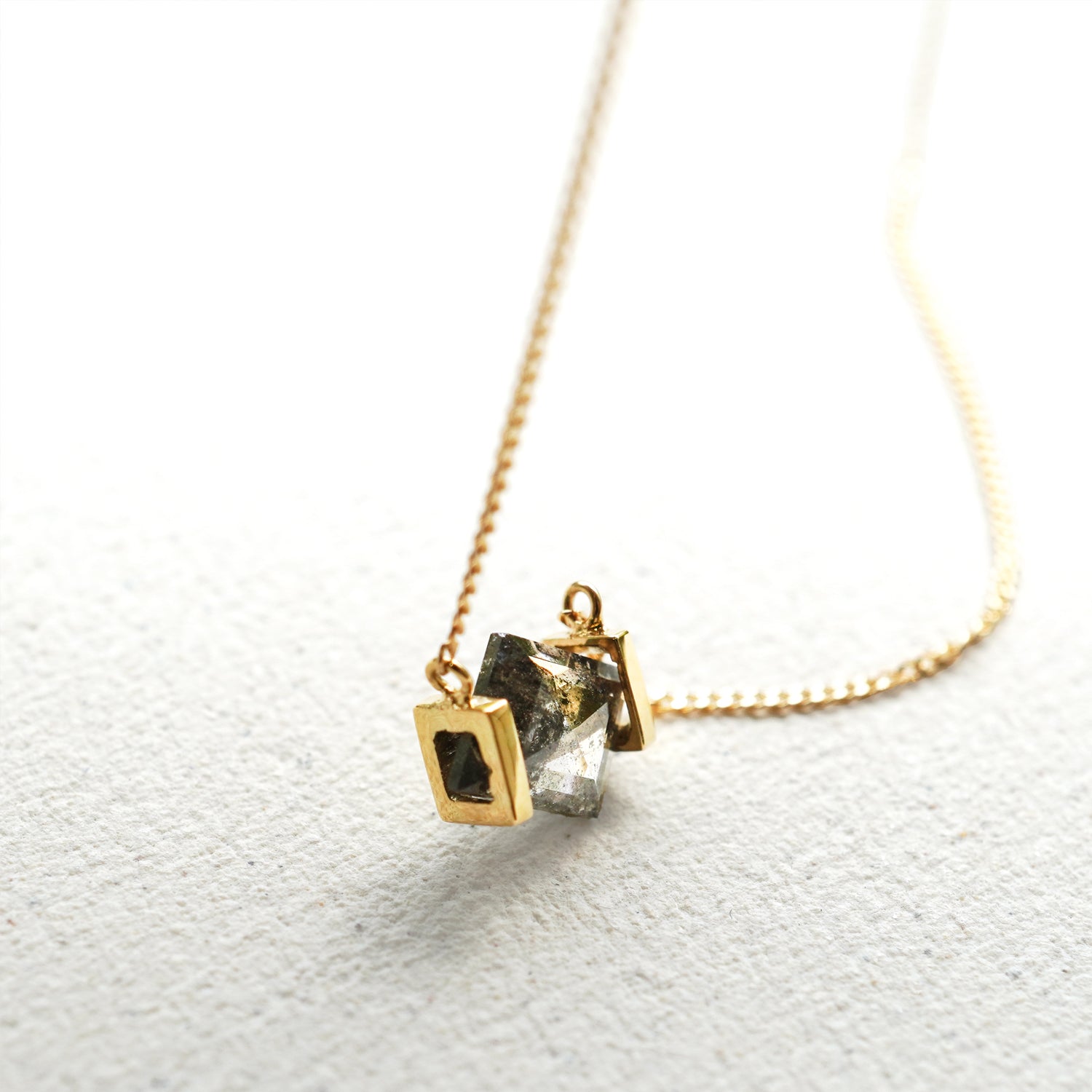 NATURAL DIAMOND NECKLACE #3119