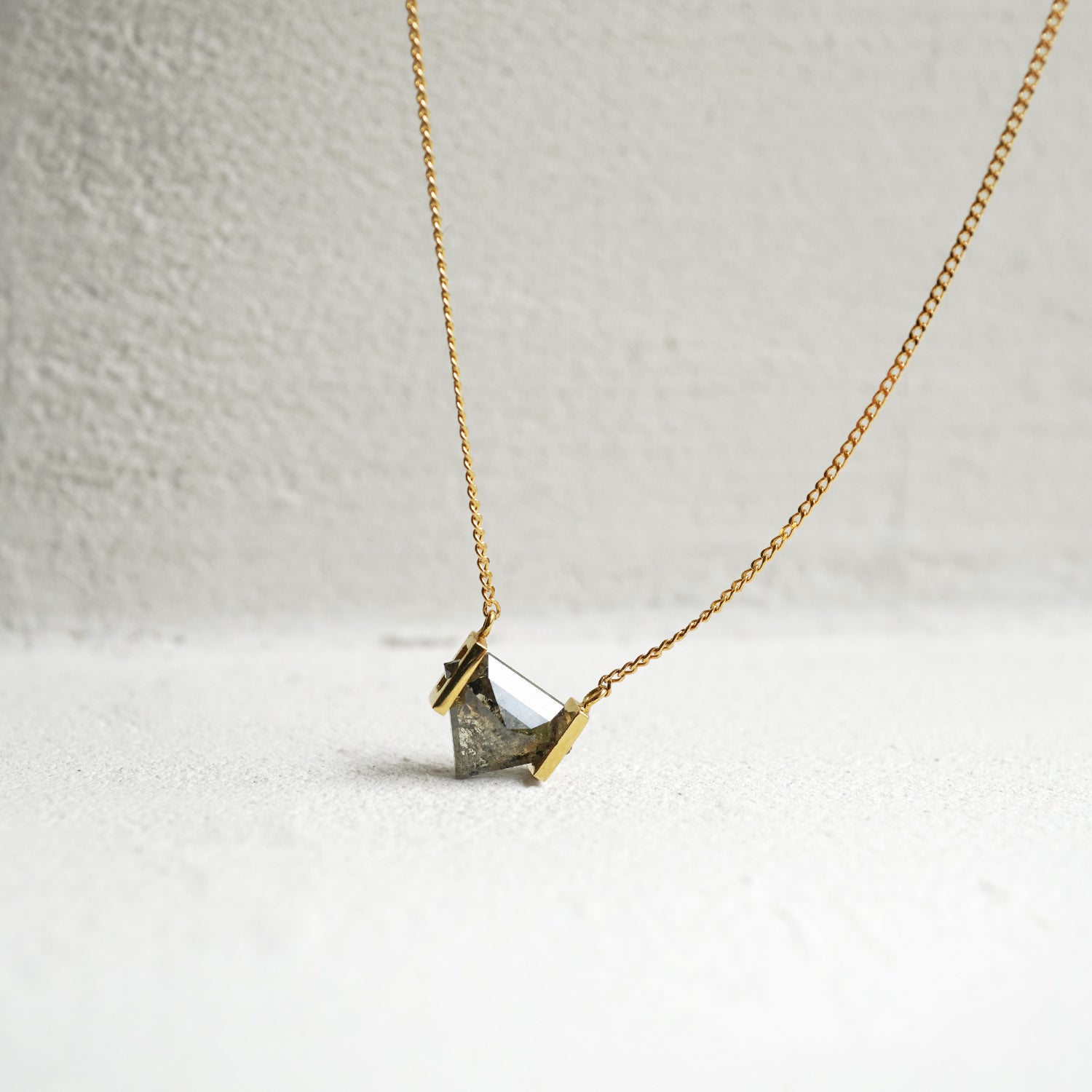 NATURAL DIAMOND NECKLACE #3018