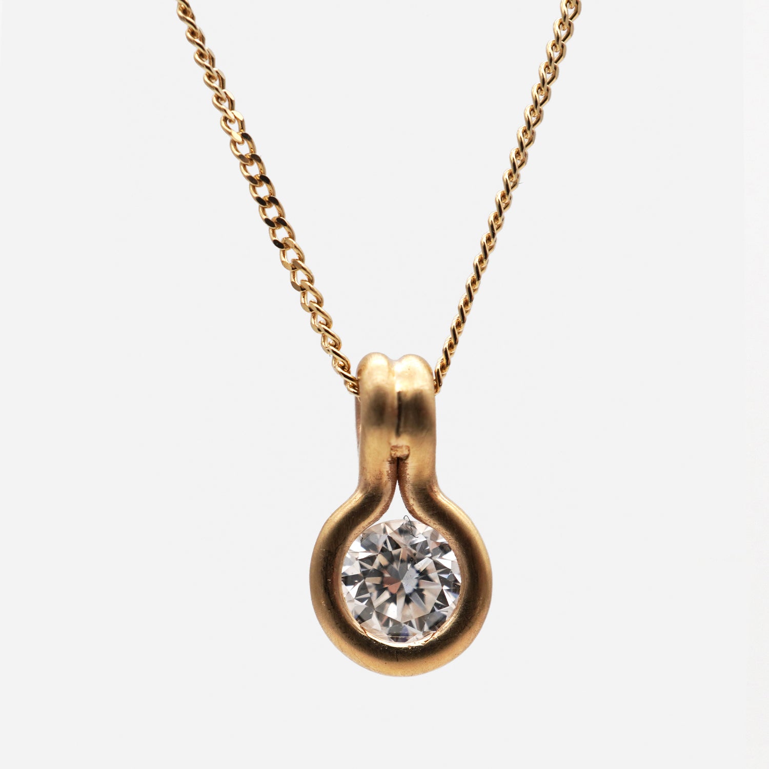 ROUND DIAMOND NECKLACE 4mm #3772