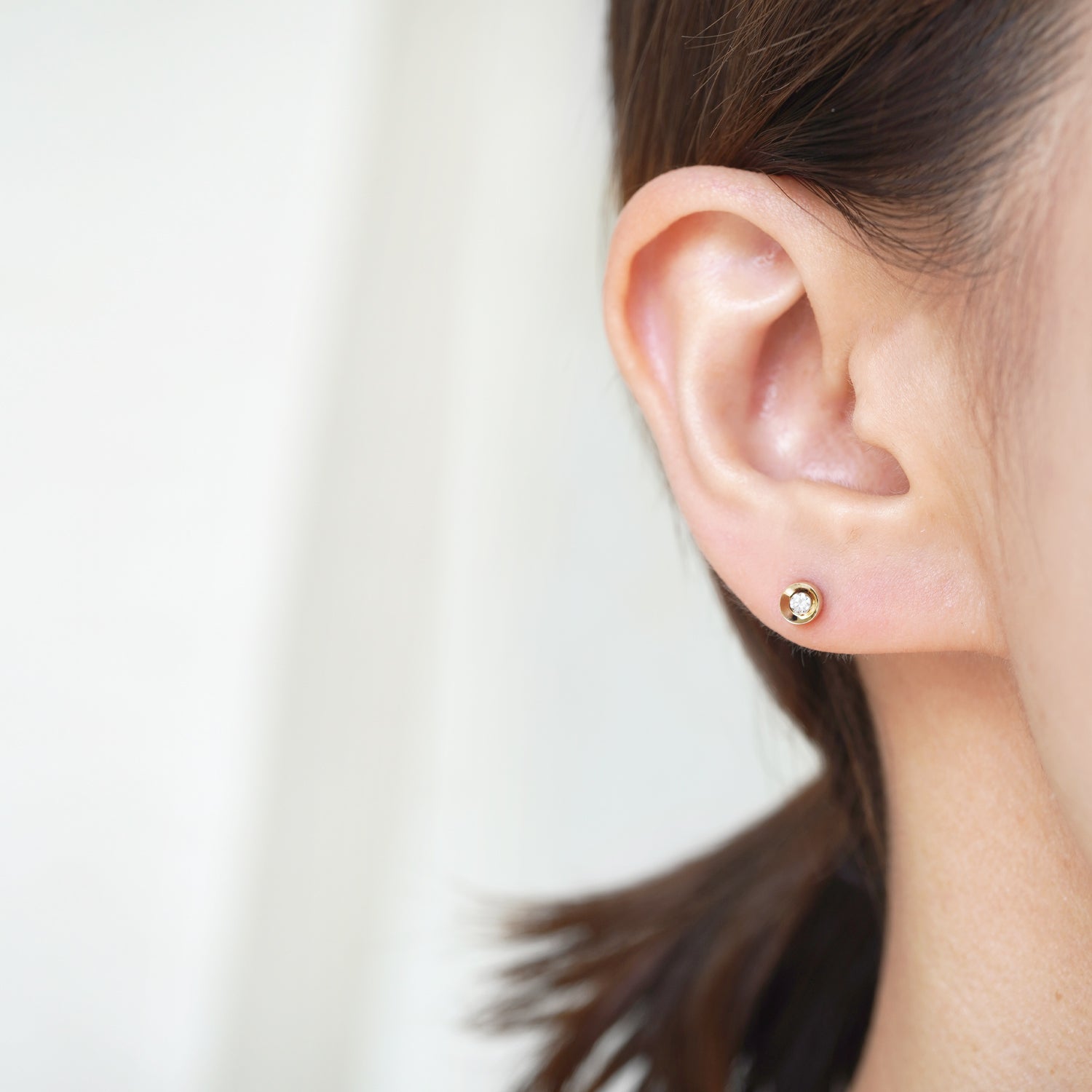 SPOT EARRING 2.5mm