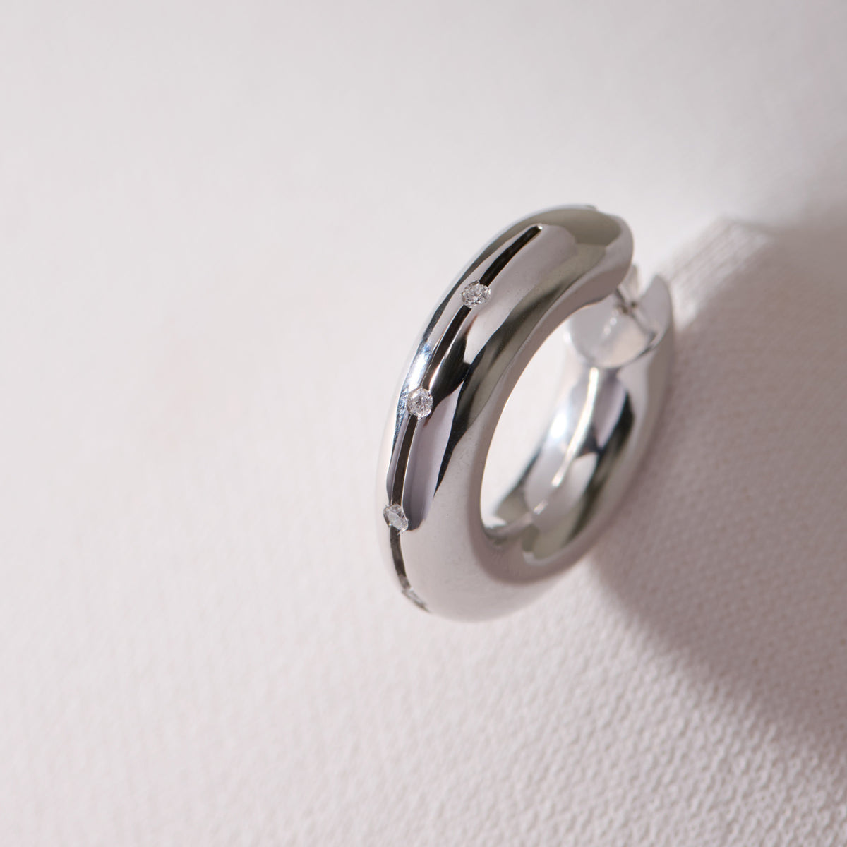 HOLLOW EARRING 03 SV/S