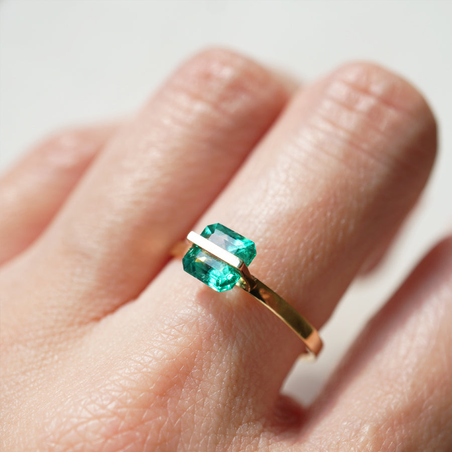 BAND RING EMERALD #2933
