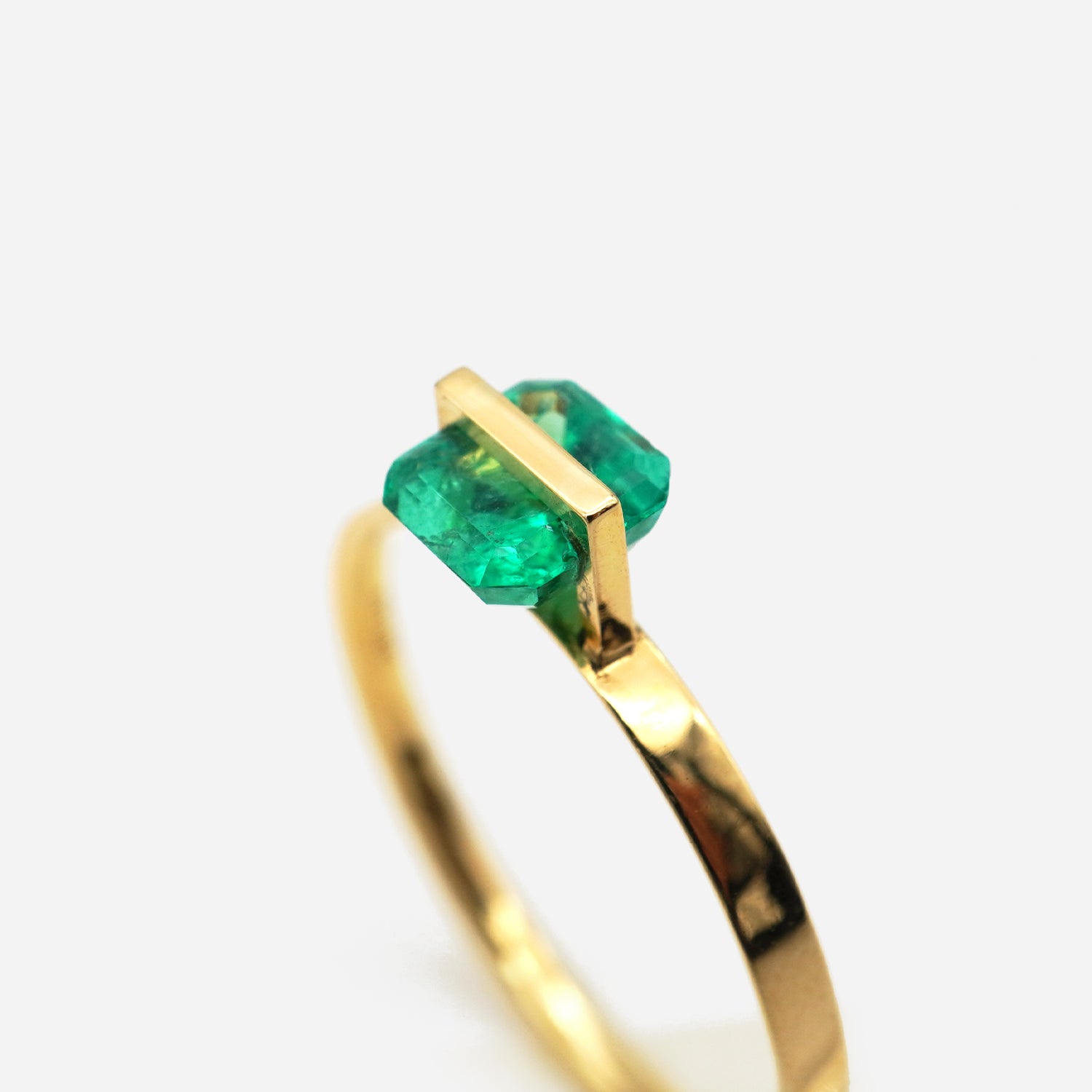 BAND RING EMERALD#3881