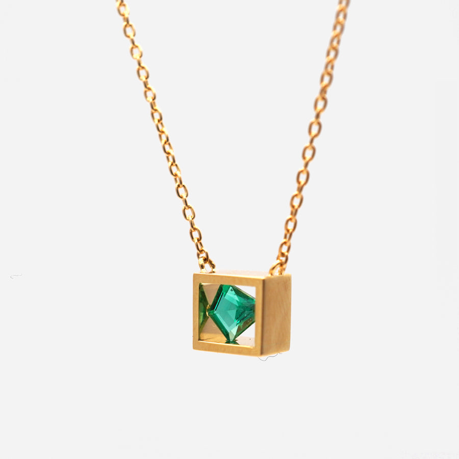 POSITION NECKLACE EMERALD #3697