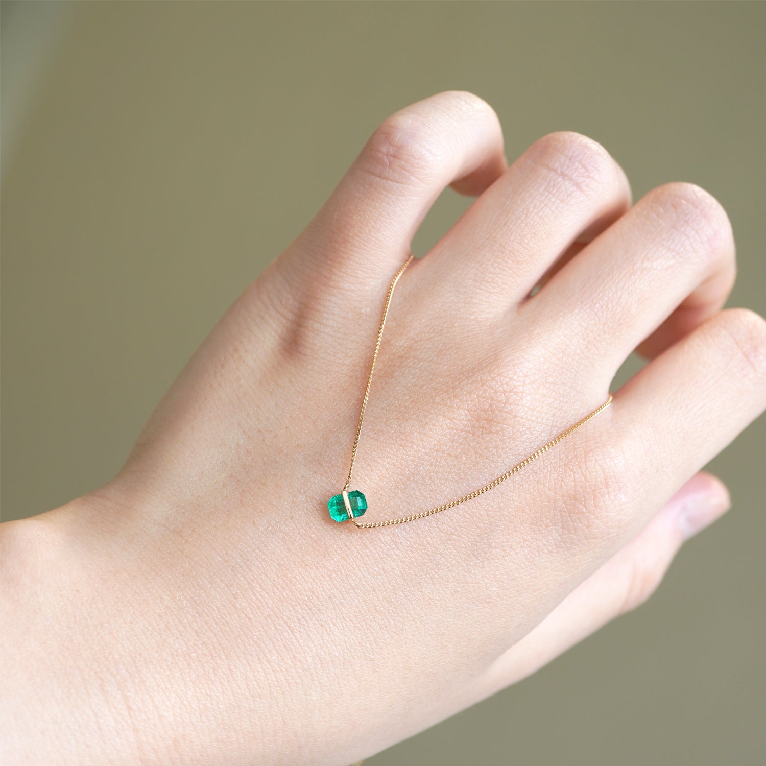 BAND NECKLACE EMERALD #3262