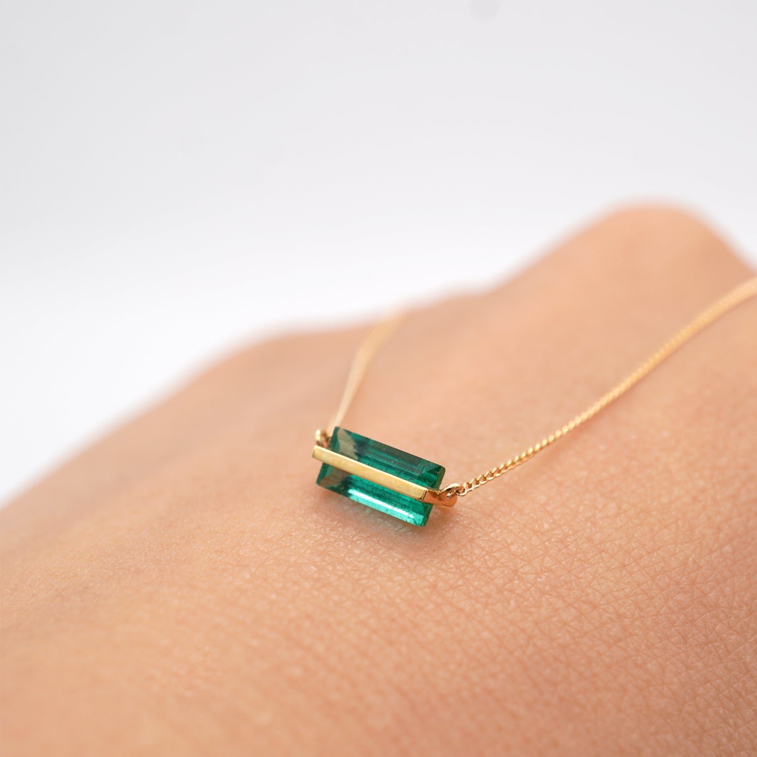 BAND NECKLACE EMERALD #3846