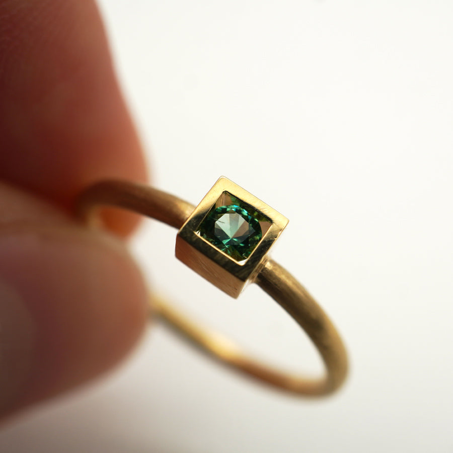 POSITION RING EMERALD #4075