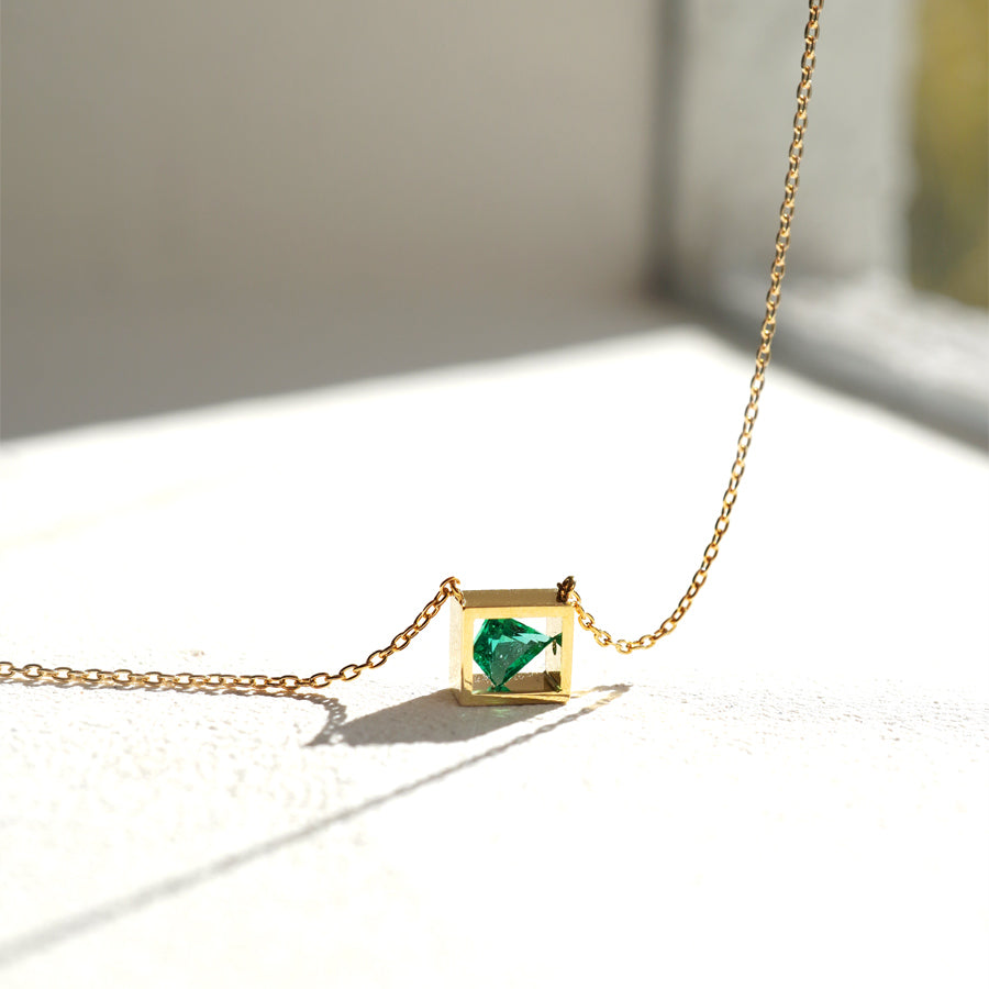 POSITION NECKLACE EMERALD #3697