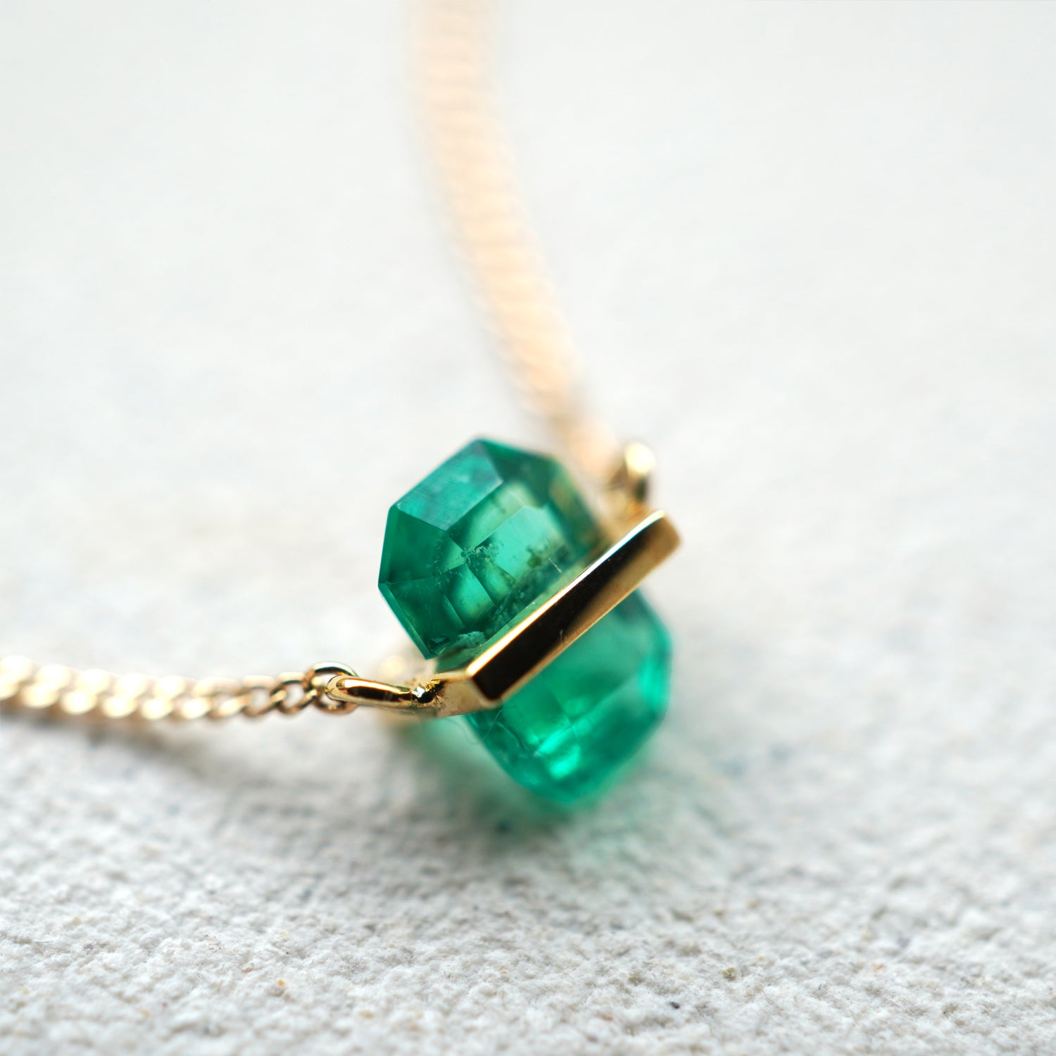 BAND NECKLACE EMERALD #3262