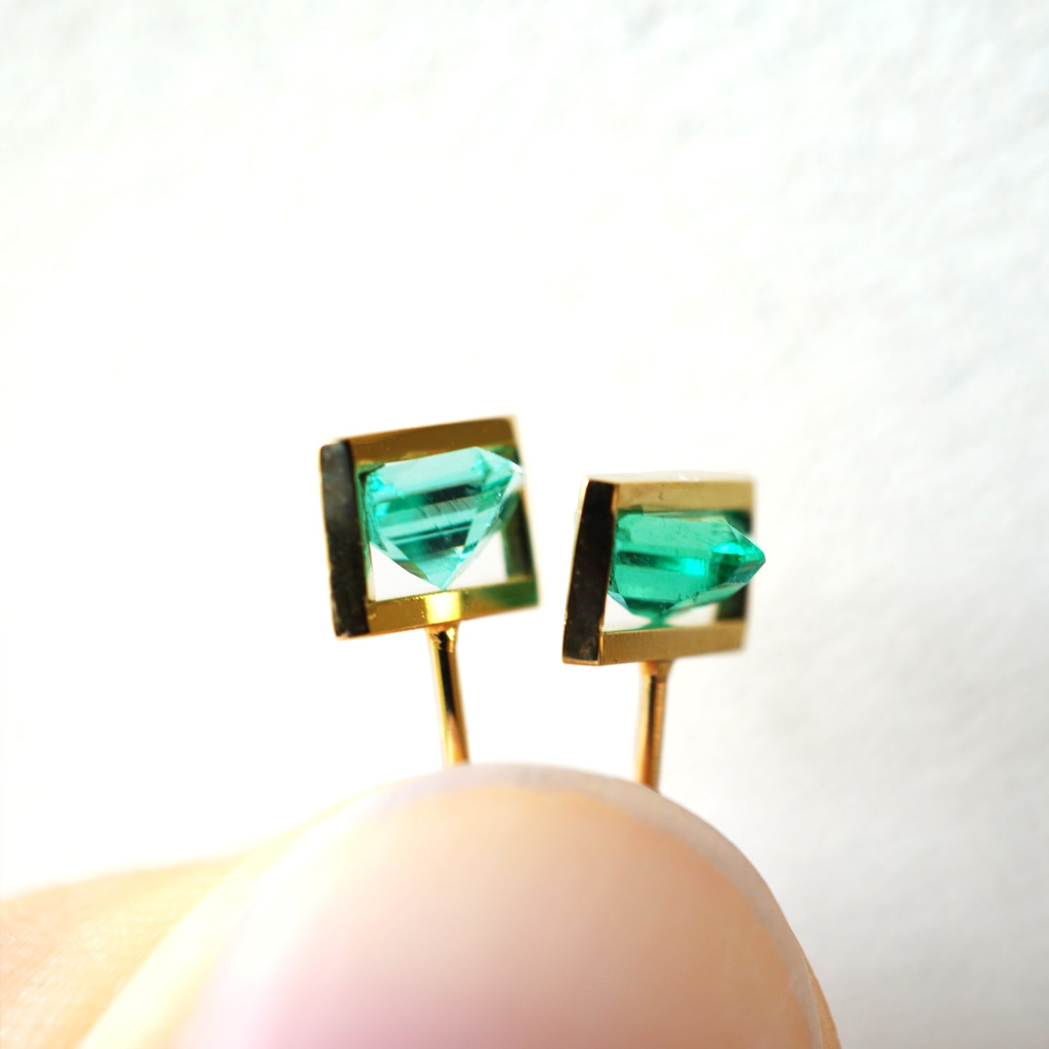 BAND EARRINGS EMERALD #3030