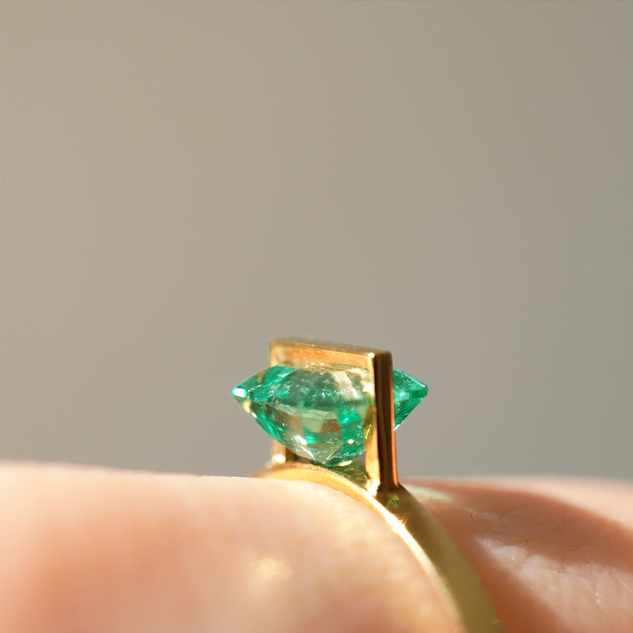 BAND RING EMERALD #2933