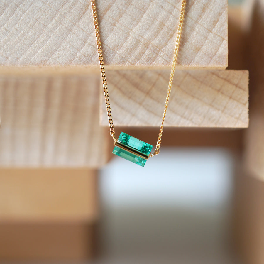 BAND NECKLACE EMERALD #3793