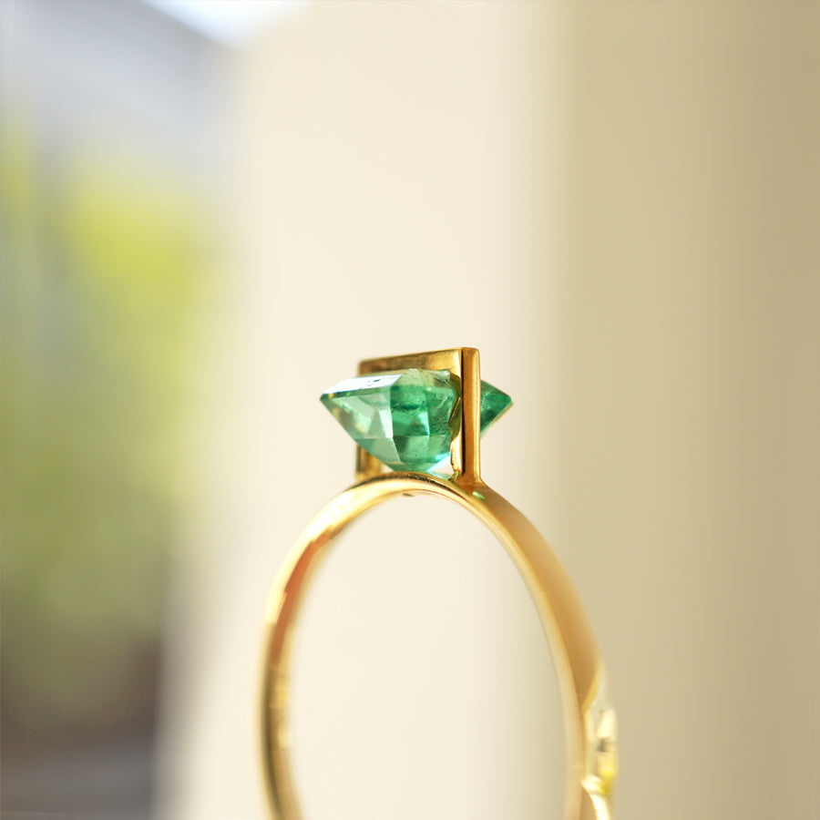 BAND RING EMERALD #2933