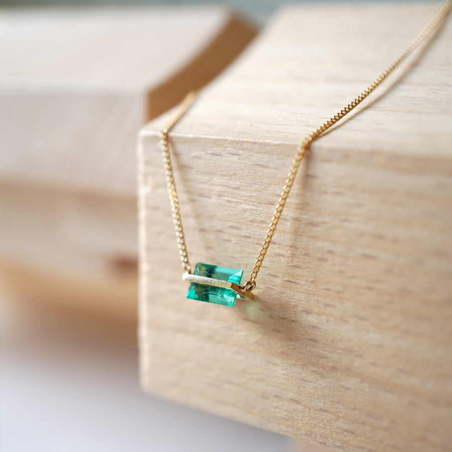 BAND NECKLACE EMERALD #3793