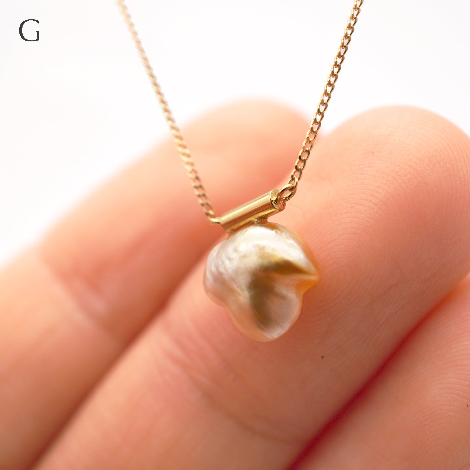 BAROQUE PEARL NECKLACE M