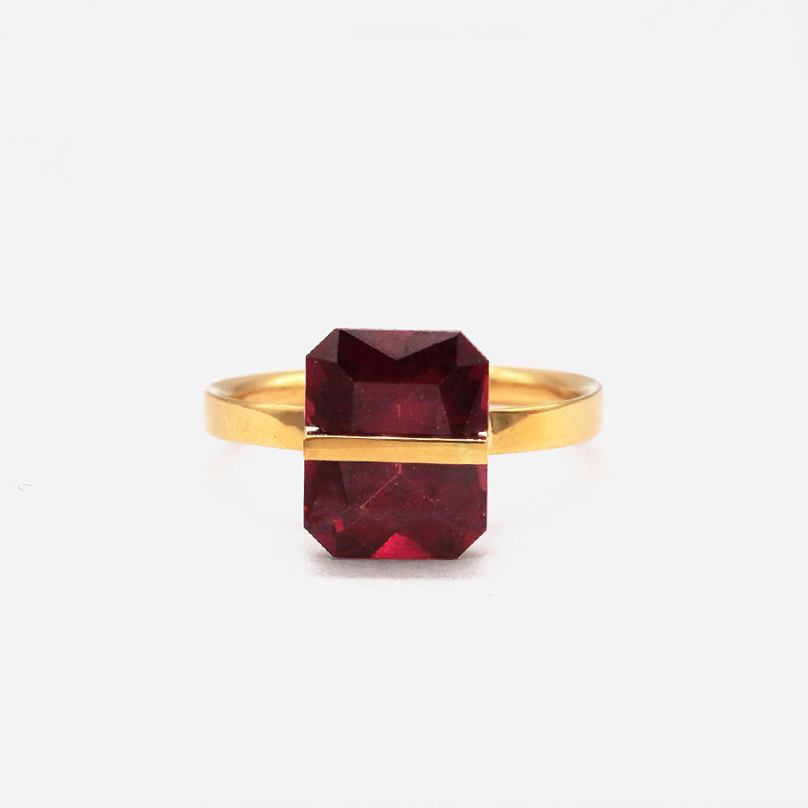 BAND RING GARNET #3248