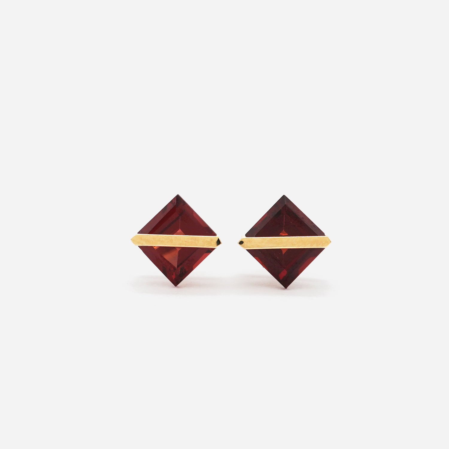 BAND EARRINGS GARNET #3703
